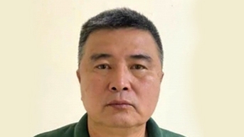 Chủ doanh nghiệp mang 10 tỷ đi hối lộ, vợ phản đối nên ‘đòi’ lại một nửa