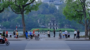 Con người là trung tâm của sự phát triển thủ đô Hà Nội