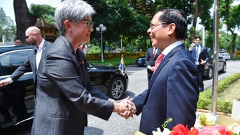 Bộ trưởng Ngoại giao Bùi Thanh Sơn đón, họp song phương với Bộ trưởng Ngoại giao Australia Penny Wong