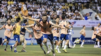 Làn gió tươi mới trong bóng đá sinh viên