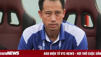 Cựu trung vệ 'trăm năm có một' từ chức HLV trưởng CLB Phú Thọ