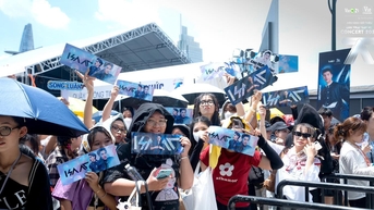Fan xếp hàng dài từ trưa, cảnh tượng chưa từng thấy trước concert 'Anh trai say hi'
