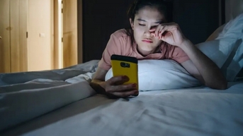 Thức khuya thường xuyên có giảm được cân?