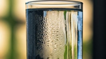 4 tác hại do ít uống nước khi trời trở lạnh