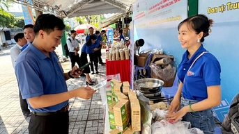 Thanh niên An Giang với chuyển đổi số và thanh toán không dùng tiền mặt