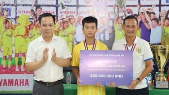 Nghệ An thưởng gần nửa tỉ đồng cho U13 Sông Lam Nghệ An