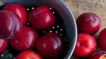 Sáu loại trái cây màu đỏ có thể đẩy lùi mỡ bụng và giảm cân hiệu quả