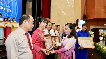 Vinh danh 14 nhà giáo ưu tú và trao tặng Giải thưởng Võ Trường Toản năm 2024