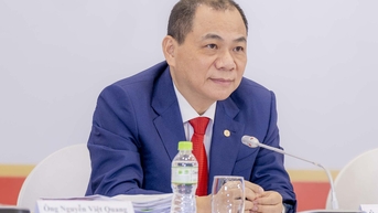 억만장자 Pham Nhat Vuong의 차남이 2000억 자본 회사의 CEO가 되었습니다.