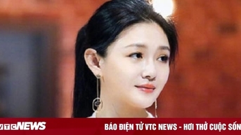 바비 쉬는 전남편이 가정 폭력을 저질렀다고 비난하며, 1,500억 VND에 달하는 빚을 부인했습니다.