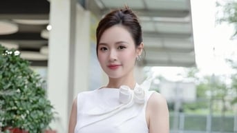 Midu theo đuổi phong cách thanh lịch, nữ tính khi dạy học