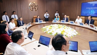 하노이는 디지털 경제, 디지털 사회, 디지털 시민을 개발하는 데 앞장서야 합니다.
