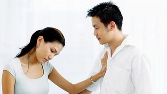 Về quê ra mắt nhà bạn trai, tôi hoảng sợ khi người này tiến lại gần
