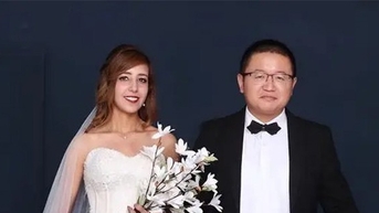 Lấy vợ châu Phi, người đàn ông trở thành đại gia, sở hữu hàng nghìn mẫu đất