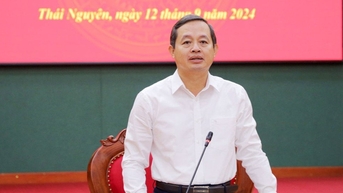 គណៈកម្មាធិការបក្សខេត្ត Thai Nguyen បានប្រកាសសេចក្តីសម្រេចលើការងារបុគ្គលិក។
