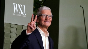 Apple vướng kiện tụng, CEO Tim Cook đến gặp ông Trump tại nhà
