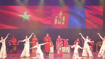 Mang âm nhạc, văn hóa Việt Nam tới Mông Cổ