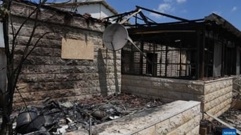 Hứng loạt đạn pháo từ Lebanon, Israel đe dọa "phản đòn", cảnh báo sơ tán khẩn cấp khu vực Baalbek