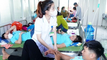 Vụ hơn 70 công nhân ngộ độc: Bếp ăn không đảm bảo vệ sinh