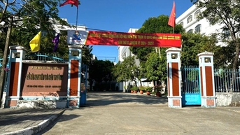 អធិការដ្ឋានរដ្ឋាភិបាលបានជំរុញពីរដង ប៉ុន្តែនាយកដ្ឋានធនធានធម្មជាតិ និងបរិស្ថានខេត្ត Quang Nam មិនបានបញ្ជូនព័ត៌មានដើម្បីផ្ទៀងផ្ទាត់ទ្រព្យសម្បត្តិនោះទេ។