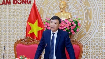 នាយកដ្ឋាន​ឃោសនា​របស់​គណៈកម្មាធិការ​បក្ស​ខេត្ត Lam Dong ស្នើ​សុំ​ការ​ឆ្លើយ​តប​សារព័ត៌មាន​មិន​លើស​ពី ២ ថ្ងៃ​បន្ទាប់​ពី​ទទួល​បាន​ព័ត៌មាន។