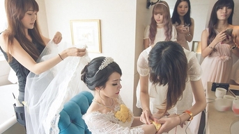 신부가 신부 들러리의 지불을 "회피"하고, 단 하나의 조건으로 전체 비용만 지불한 사례가 공분을 샀습니다.