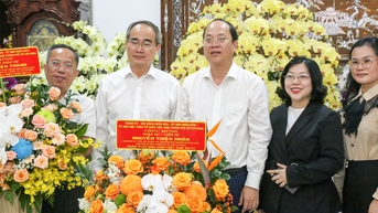 Lãnh đạo TP.HCM thăm gia đình cố GS.TS Nguyễn Thiện Thành