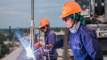 Làm xuyên Tết ở hầm núi Vung, cao tốc Cam Lâm - Vĩnh Hảo quyết về đích sớm