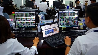 Chứng khoán Việt Nam hứng khởi khi ông Donald Trump đắc cử, VN-Index tăng 15,5 điểm