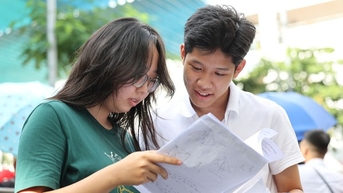 Thí sinh thi đề xã hội thấy dễ, đề tự nhiên kêu "vừa tầm"