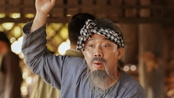 빈 손 감독: "내가 그 사람이었다면 바피 삼촌 역으로 트란 탄을 선택했을 것"