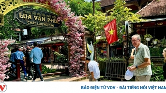 ទេសចរណ៍ហាណូយលើកកម្ពស់តម្លៃបេតិកភណ្ឌវប្បធម៌ភូមិសិប្បកម្ម