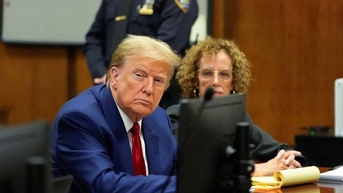Ông Trump tạm thoát nguy cơ bị tịch thu tài sản vào phút chót