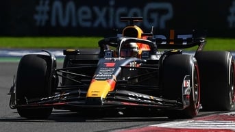 Verstappen lại gieo sầu cho Ferrari