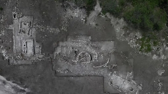 ជីក​ផ្លូវ​បាន​រក​ឃើញ​វាំង​អាយុ​មួយ​ពាន់​ឆ្នាំ​របស់​ព្រះ​ម៉ាយ៉ា