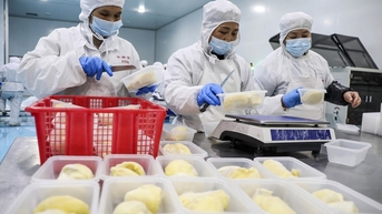 Tiệc 'sầu riêng 200 món' giúp nhà hàng Trung Quốc nổi tiếng