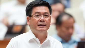 'Nhiều chủ đầu tư điện tái tạo chạy đua hưởng giá ưu đãi, bỏ qua thủ tục'