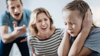 Đừng nói với con trẻ những lời gây "sát thương"