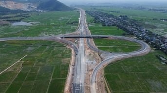 Phương tiện lưu thông trên cao tốc về Hà Tĩnh lưu ý điều gì?