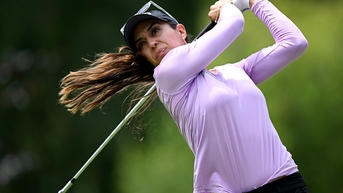 Golfer chiếu dưới dẫn đầu ở Evian Championship