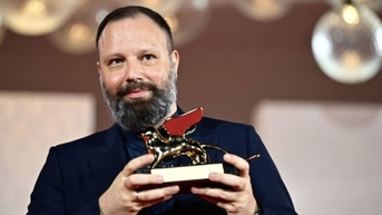 Phim Poor Things của đạo diễn Yorgos Lanthimos thắng lớn tại LHP Venice 2023