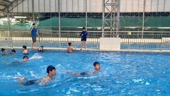 Gia Lai: Hơn 44 ngàn học sinh được dạy bơi trong trường học | Báo Gia Lai điện tử