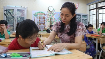 Sở Giáo dục Hà Nội không tiếp khách, nhận hoa ngày 20/11