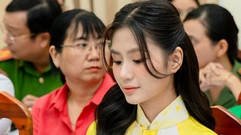 Hoa hậu Nguyễn Thanh Hà lo ngại về việc sử dụng đồ nhựa tại các quán hàng