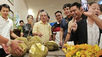 Cổ phiếu một công ty bị hủy niêm yết