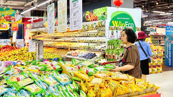 Siêu thị tổ chức khuyến mại “khủng” chào đón Tết Dương lịch 2025