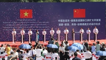 Tiếp tục khơi thông dòng chảy hàng hóa Việt Nam – Trung Quốc