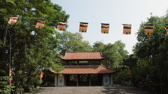 Ngôi chùa hơn 900 năm tuổi, cổ kính linh thiêng nổi tiếng nằm trên đỉnh núi Đọi