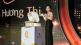 Viet Huong ស្វាគមន៍​យុគសម័យ​ថ្មី​របស់​នាង​ក្នុង​ឱកាស​ខួប​លើក​ទី​៦​នៃ​ការ​បង្កើត​ Huong Thi។