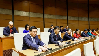 Quốc hội thông qua Nghị quyết về chủ trương đầu tư dự án đường sắt tốc độ cao trên trục Bắc-Nam